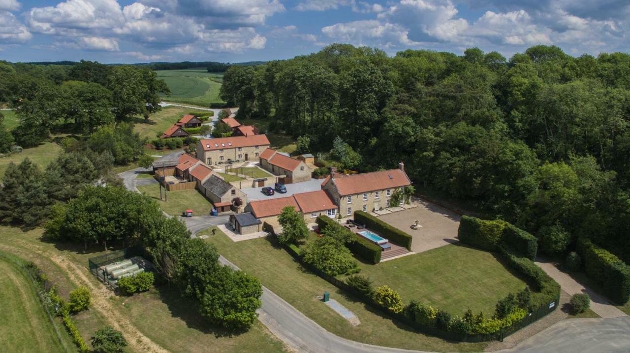 High Oaks Grange - Cottages Pickering Dış mekan fotoğraf