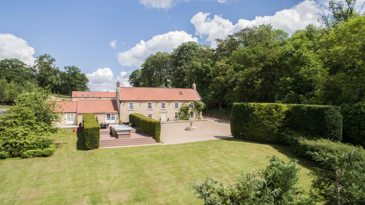 High Oaks Grange - Cottages Pickering Dış mekan fotoğraf